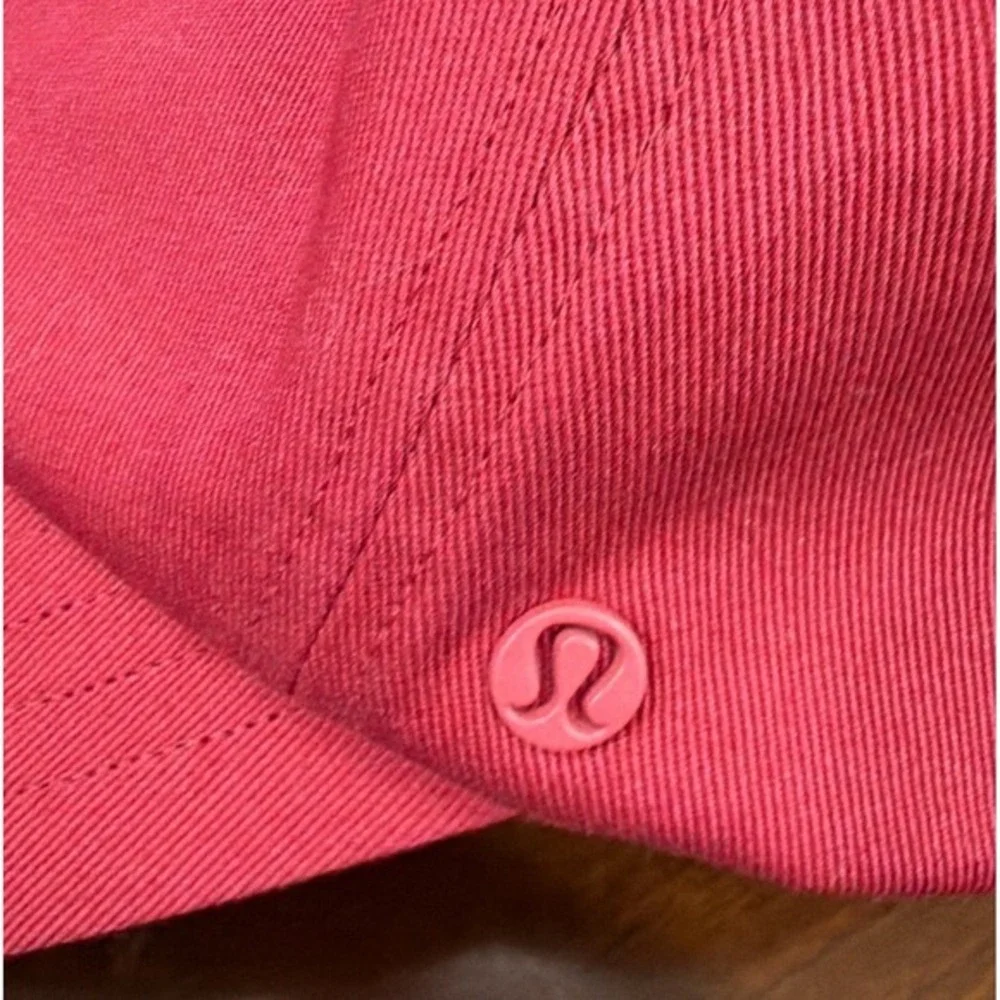Lululemon‎ Classic Ball Cap, Size S/M, Berry Rumble, NWT
